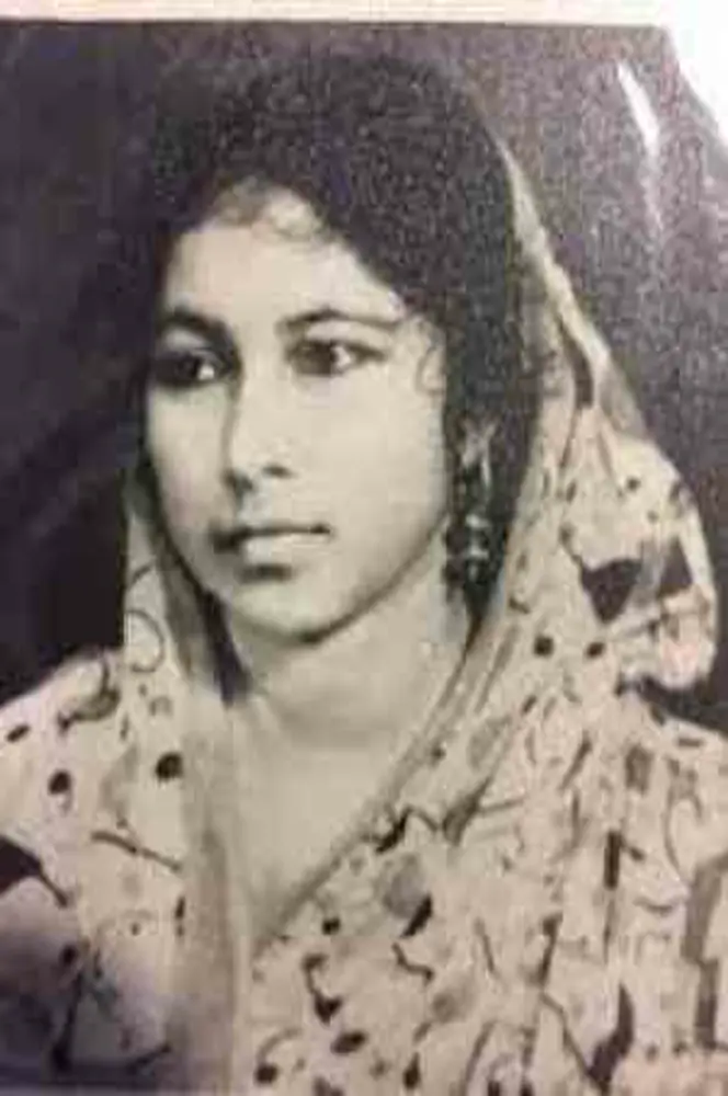 হেলেনা খান